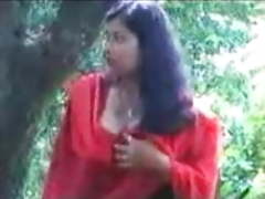 Avijit Kumar and Sharmi Bengali outdoor boob show suck