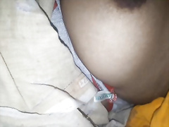 Sexy Tamil Village Bhabhi Ko Ratme Chupke Se Choda