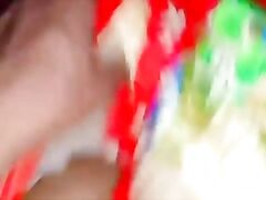 नई नवेली लड़की की चूत पर लड फिसल गया