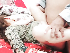 Topheavy Tamil Bhabhi Fucked By Property Dealer At Farm House With Hindi Voice