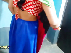 Ghar me kaam karne wali ko pakad Kar jabardasti chod diya